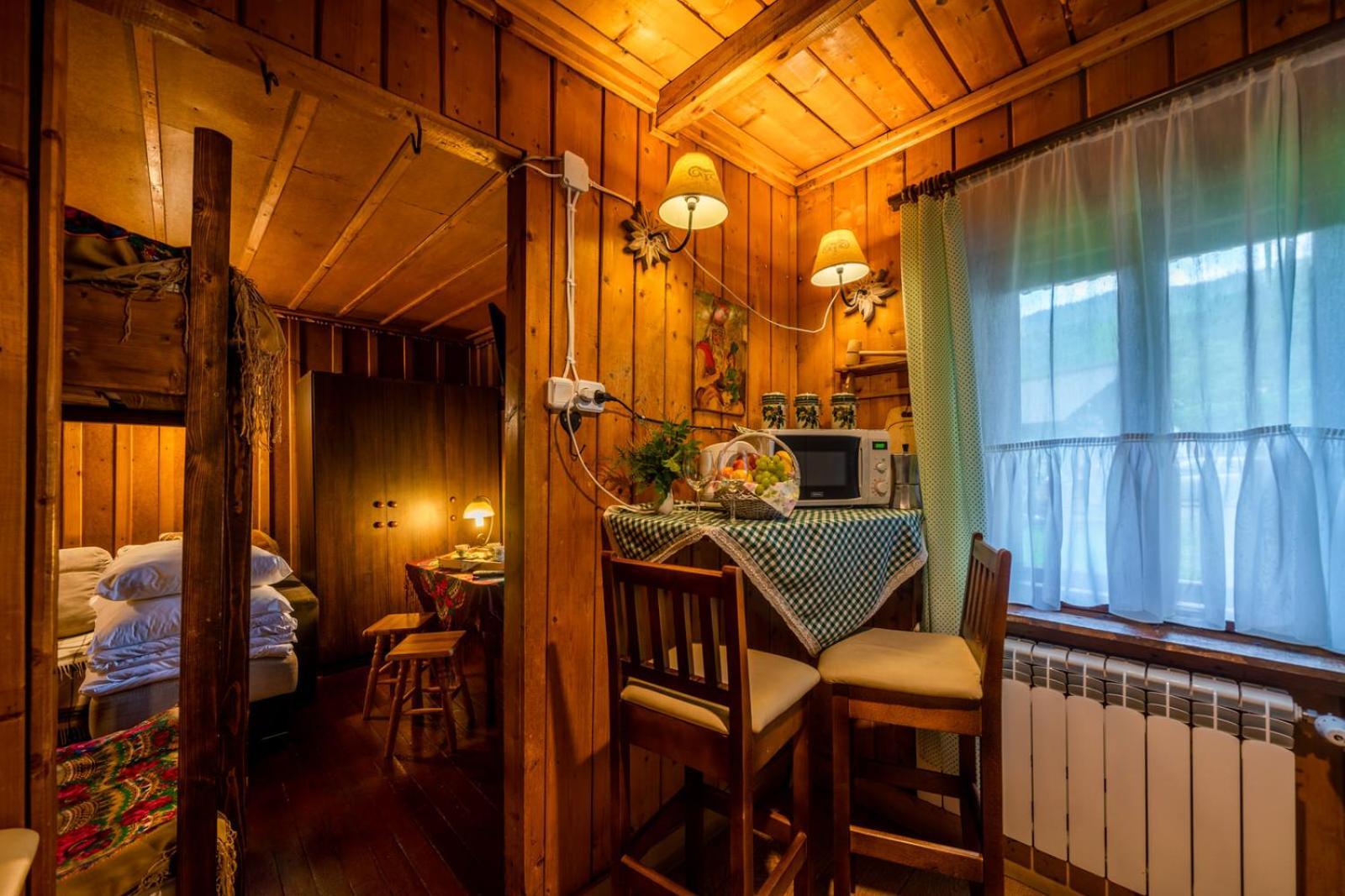 Habitación en casa particular Z Widokiem Na Gory I Prywatny Z Zadaszona Altana - Grillem I Ogniskiem.
